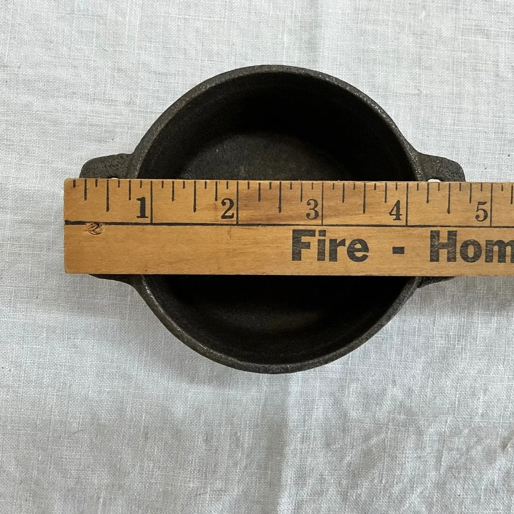 American Metalcraft CIPR42 Cast Iron Mini Round Server Ramekin Set of 2 4.25in